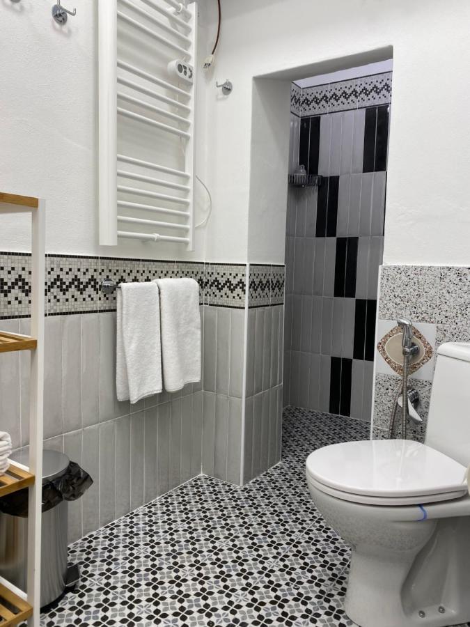 8+8 Appartamento Con Garage Ливорно Экстерьер фото