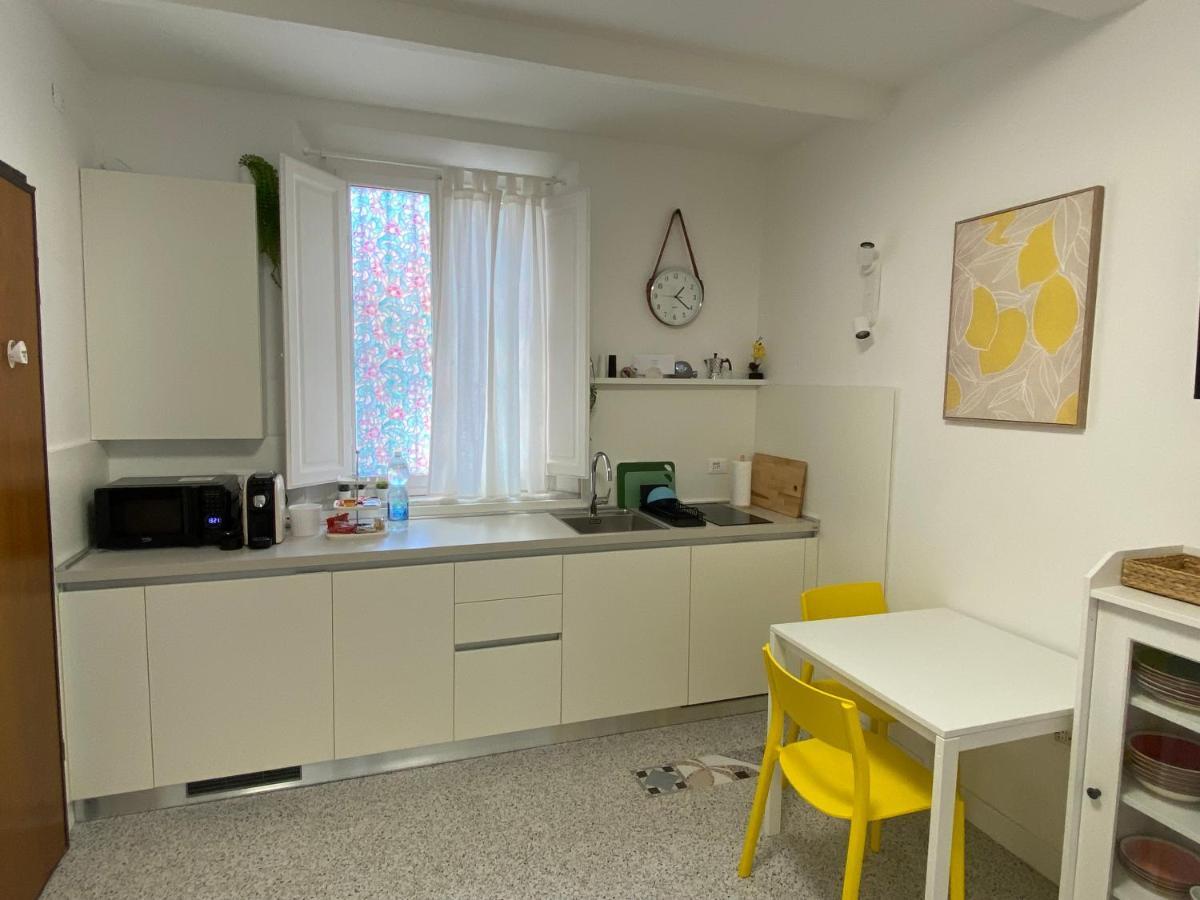 8+8 Appartamento Con Garage Ливорно Экстерьер фото