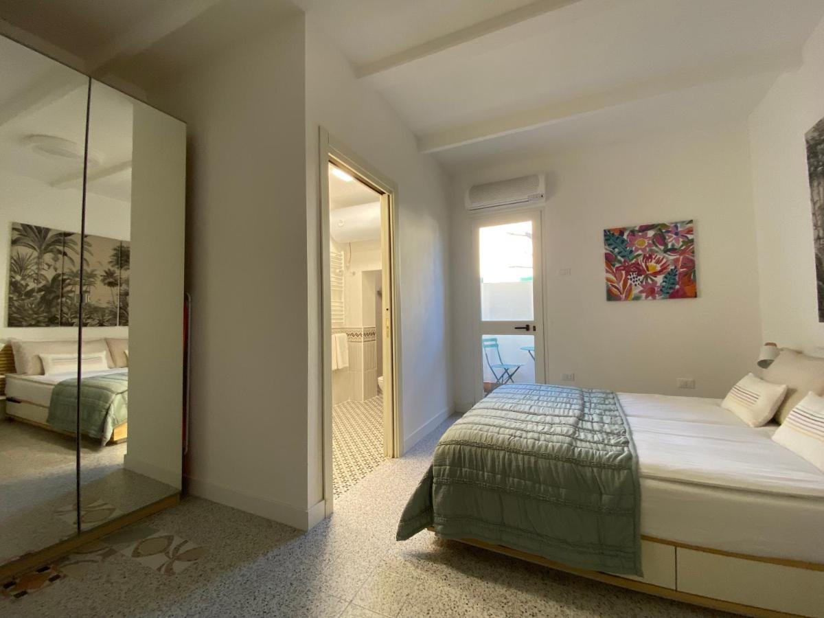8+8 Appartamento Con Garage Ливорно Экстерьер фото